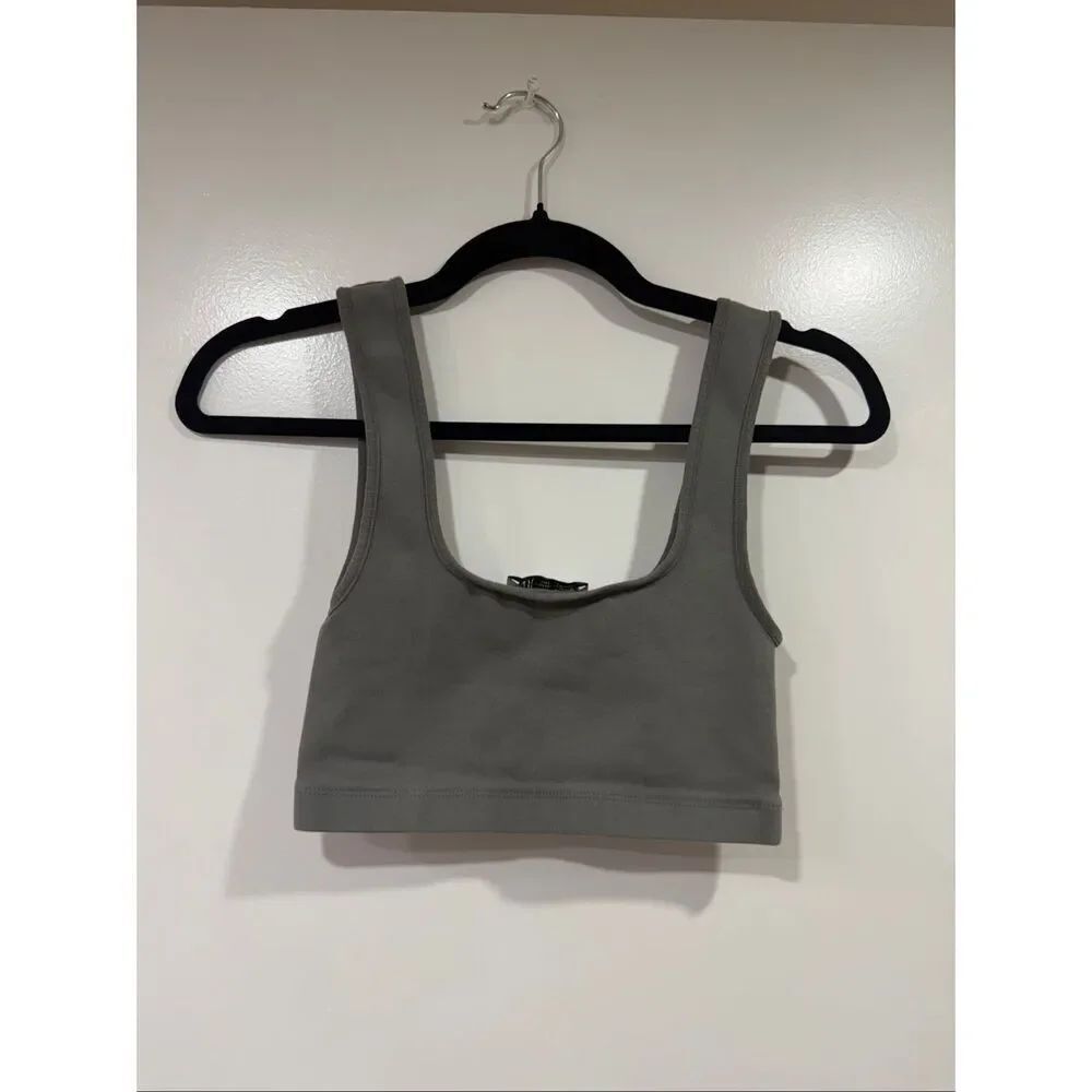 XS-S Zara olive green cropped tank top